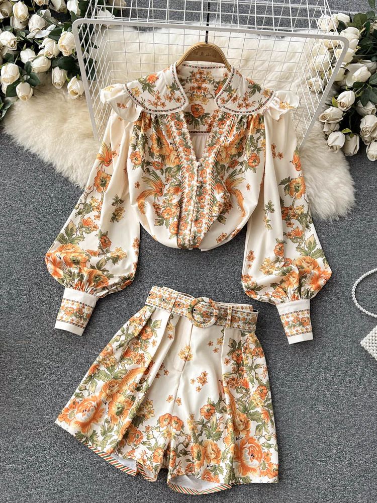 Women Turn Down Collar Floral Print Blouse And Shorts Suit