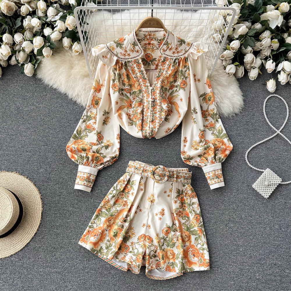 Women Turn Down Collar Floral Print Blouse And Shorts Suit