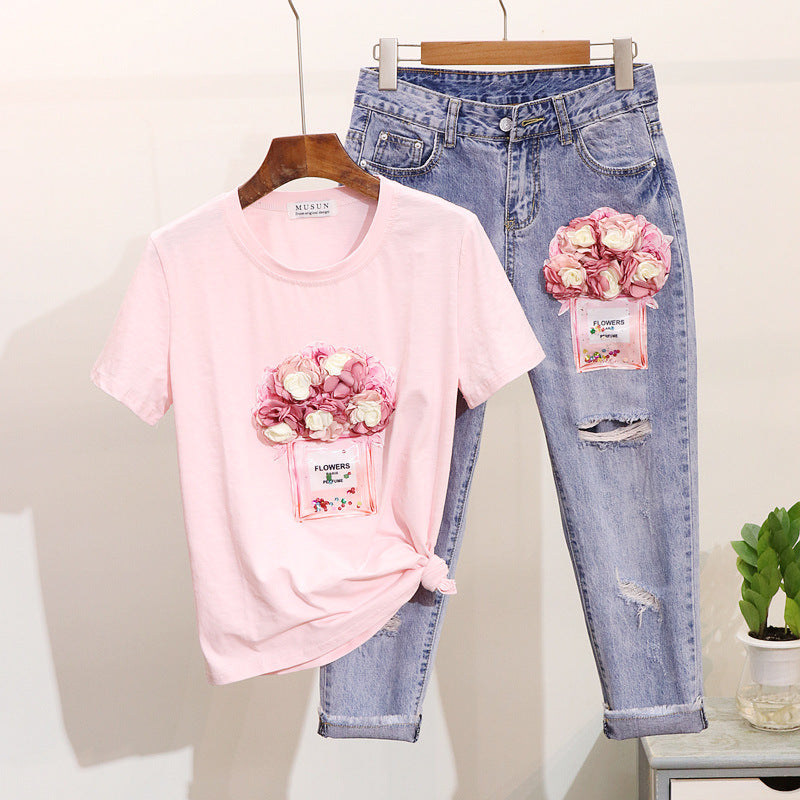 Women's Denim Suit | Short-sleeved T-shirt and Ripped Ankle Jeans